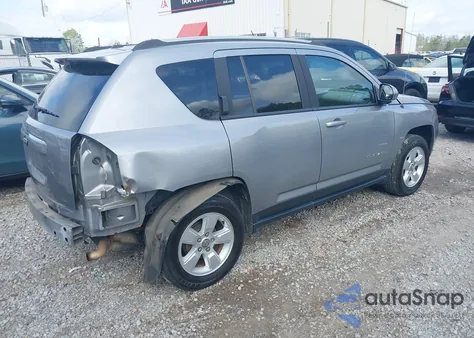 2016 Jeep Compass Latitude из США, поврежденный, VIN 1C4NJCEAXGD783367